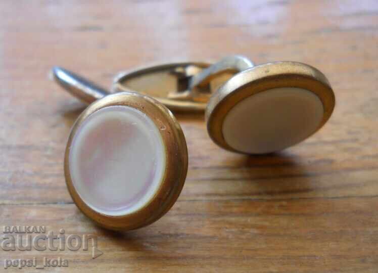 Μανικετόκουμπα με φίλντισι