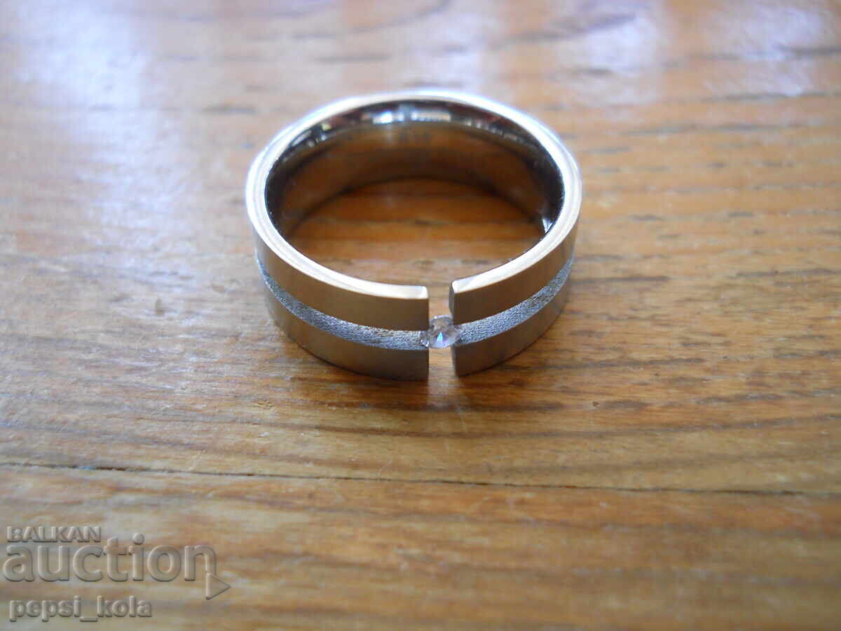 Medical steel ring with crystal