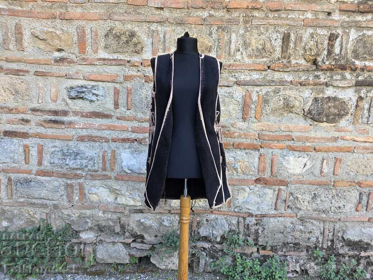 Jube (vest) from a woman's folk costume from the villages of the Ohrid region with price € 153.39 | 300.00 BGN
