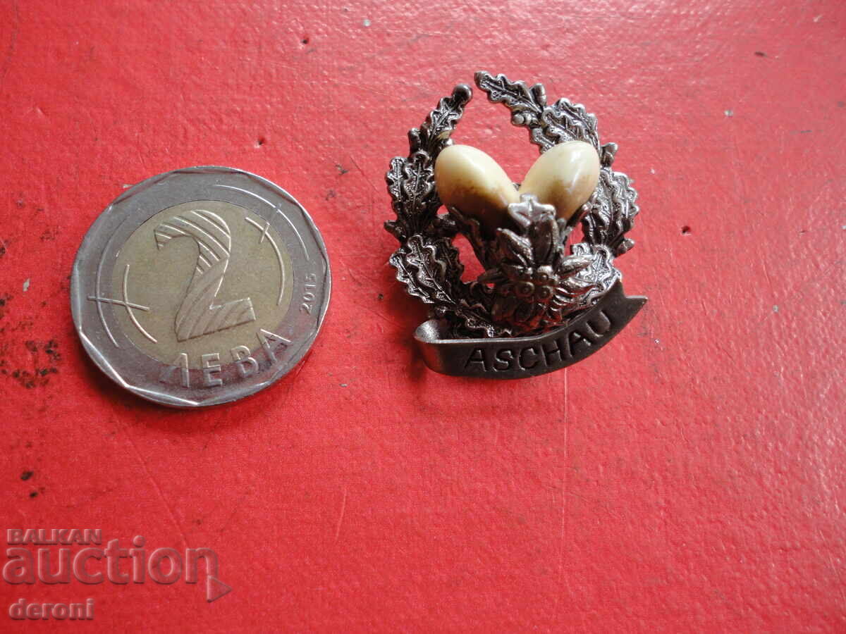 Hunting badge sign brooch 4