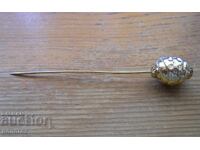 Старинна позлатена игла за шапка