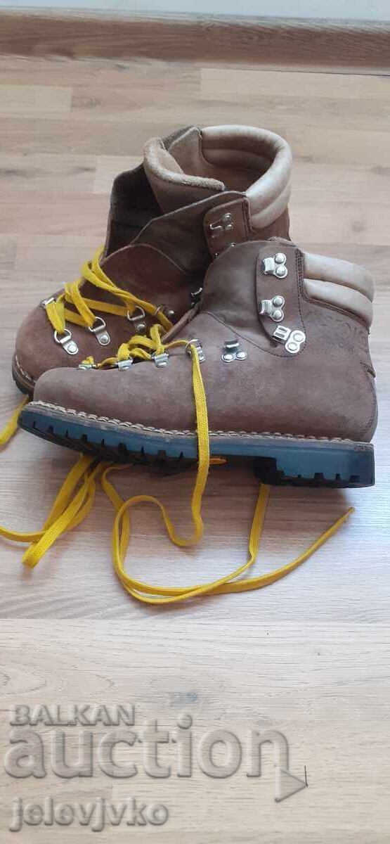 Ghete din piele naturală Ghete din piele naturală