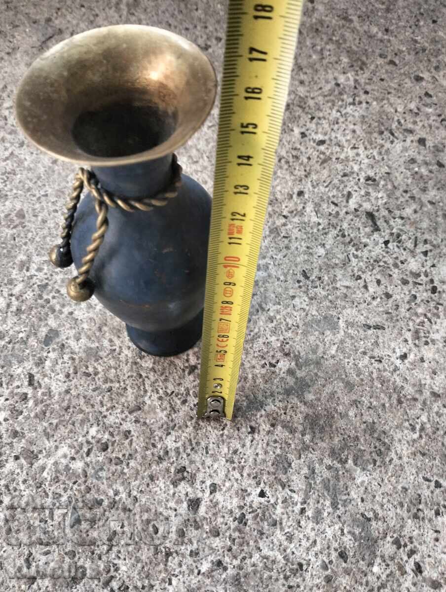 Δημοπρασία Χάλκινο βάζο