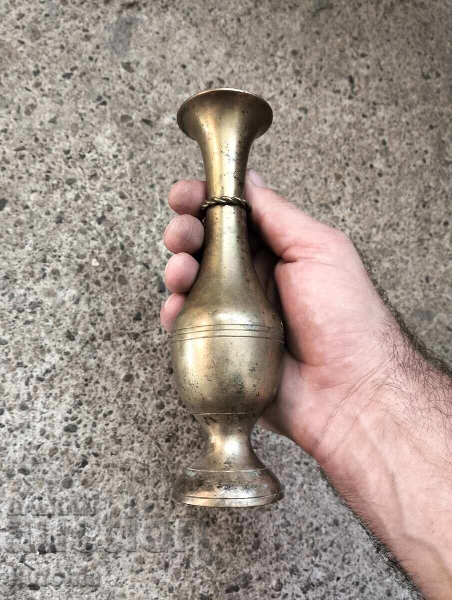 Χάλκινο βάζο - 5