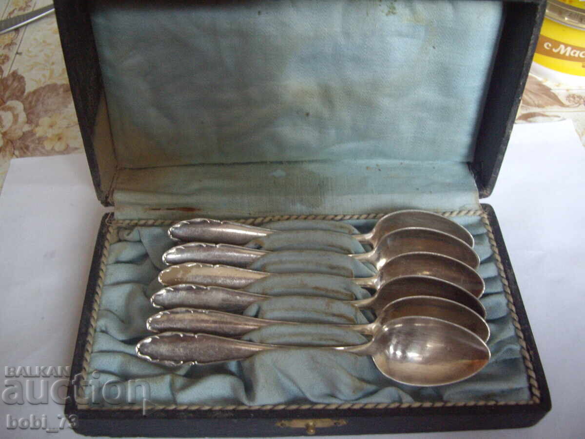 Σετ παλιά μικρά κουταλάκια