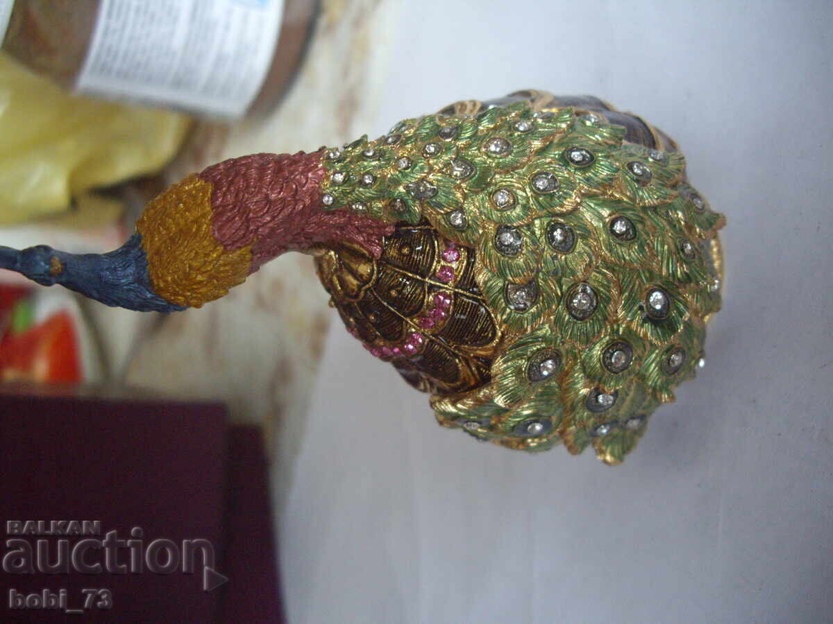 Εξαιρετικά όμορφο και στιβαρό ειδώλιο για αυγό - 5