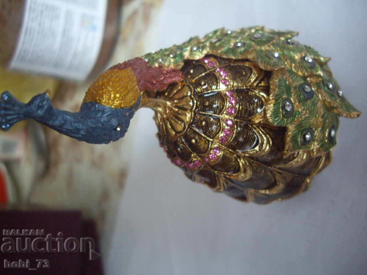 Εξαιρετικά όμορφο και στιβαρό ειδώλιο για αυγό - 6