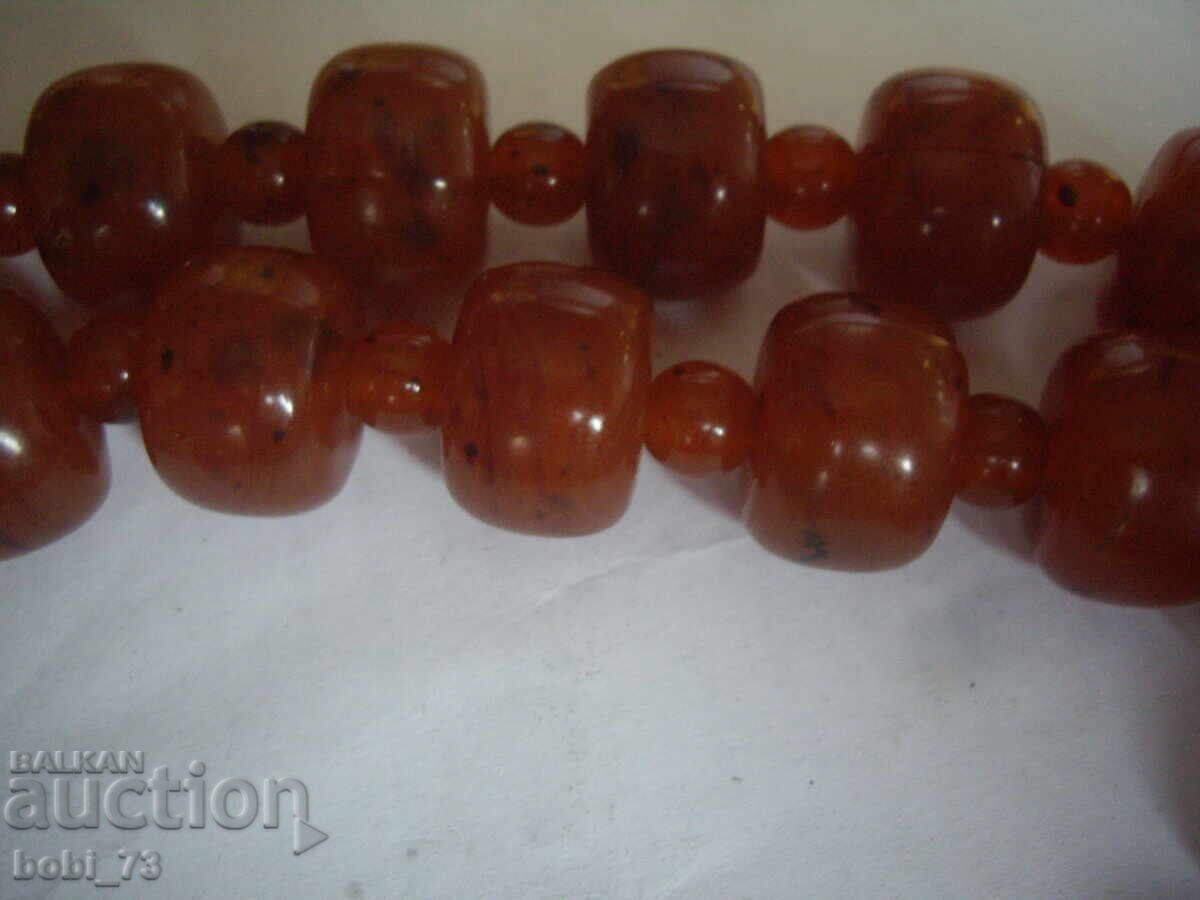 Gerdan. cu preț 40.00 BGN | € 20.45 Gerdan. cu preț 40.00 BGN | € 20.45