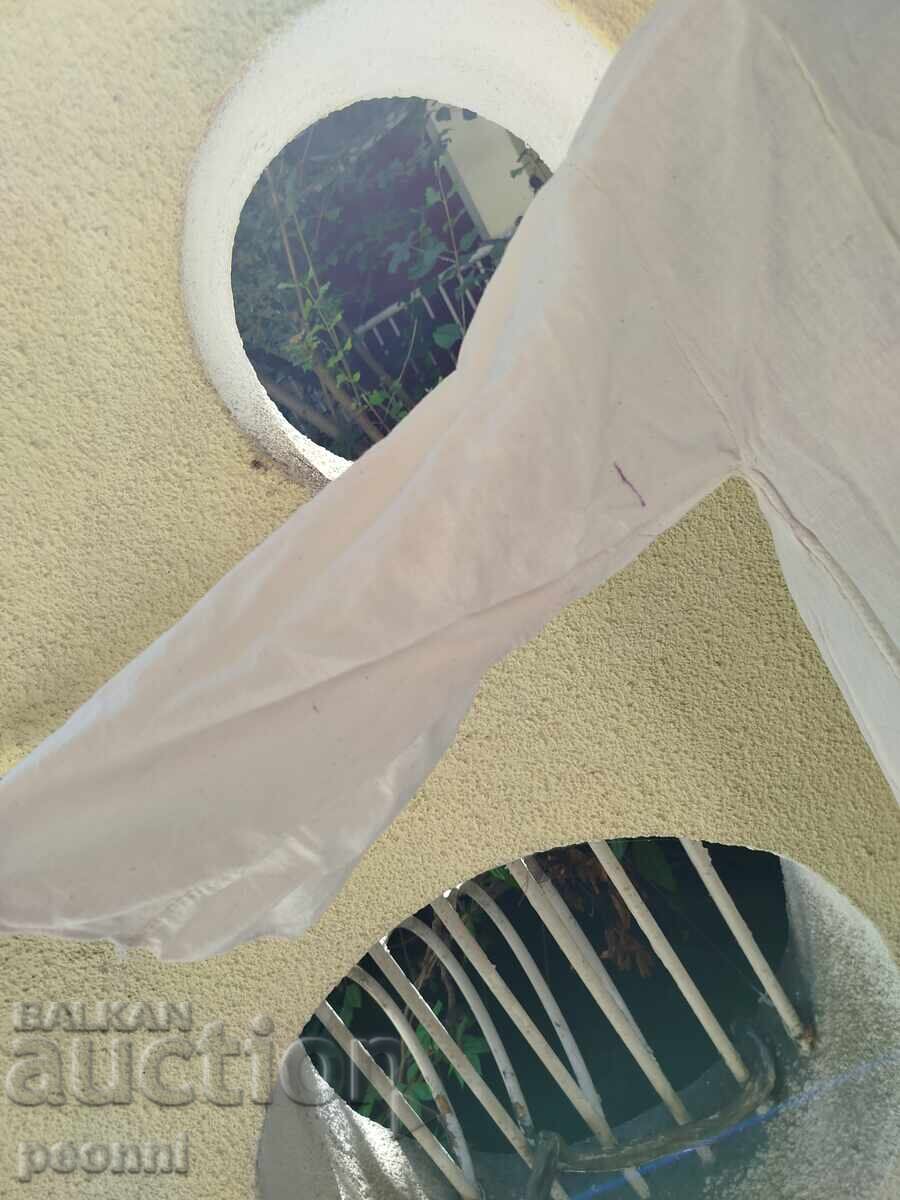 Livrarea Cămașă pentru costum popular din regiunea Kjustendil