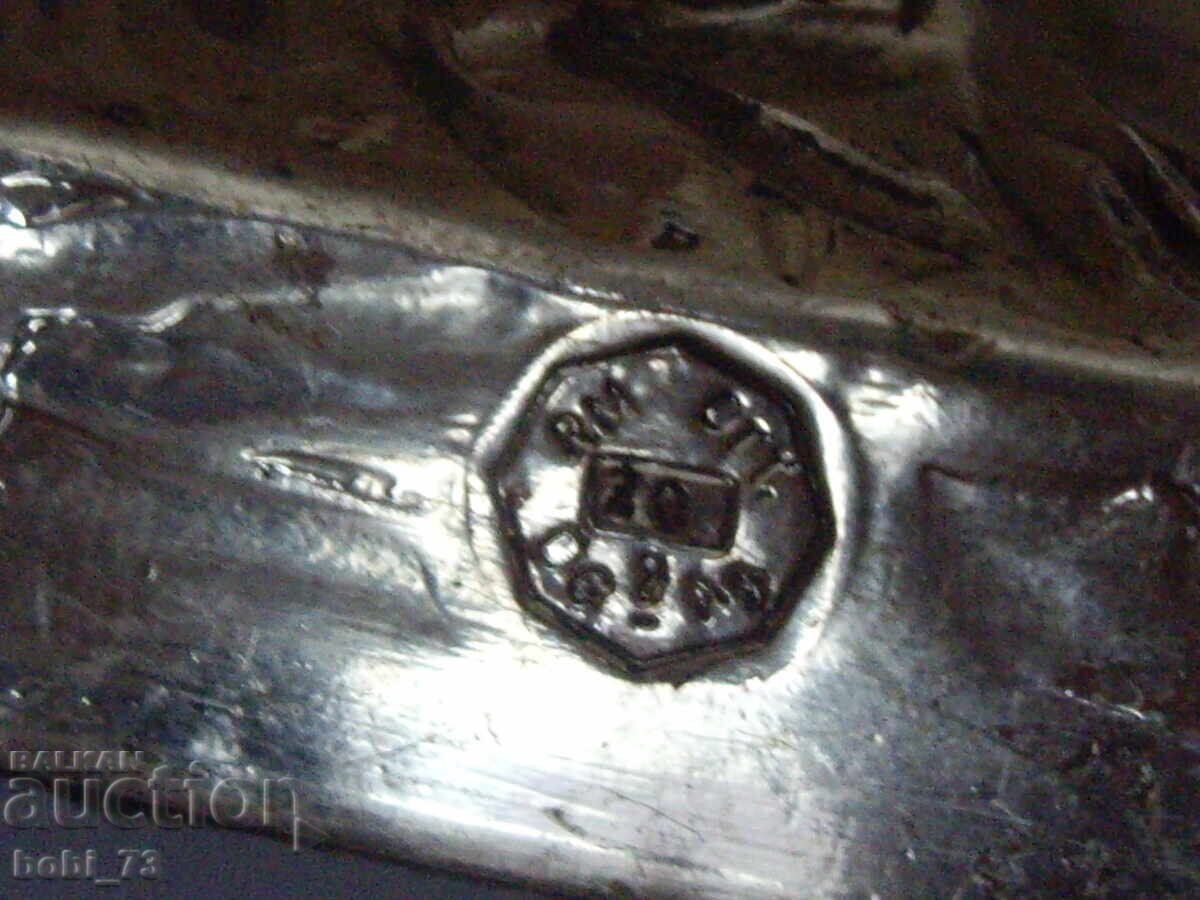 Trei purceluși din povești cu preț 80.00 BGN | € 40.90 Trei purceluși din povești cu preț 80.00 BGN | € 40.90