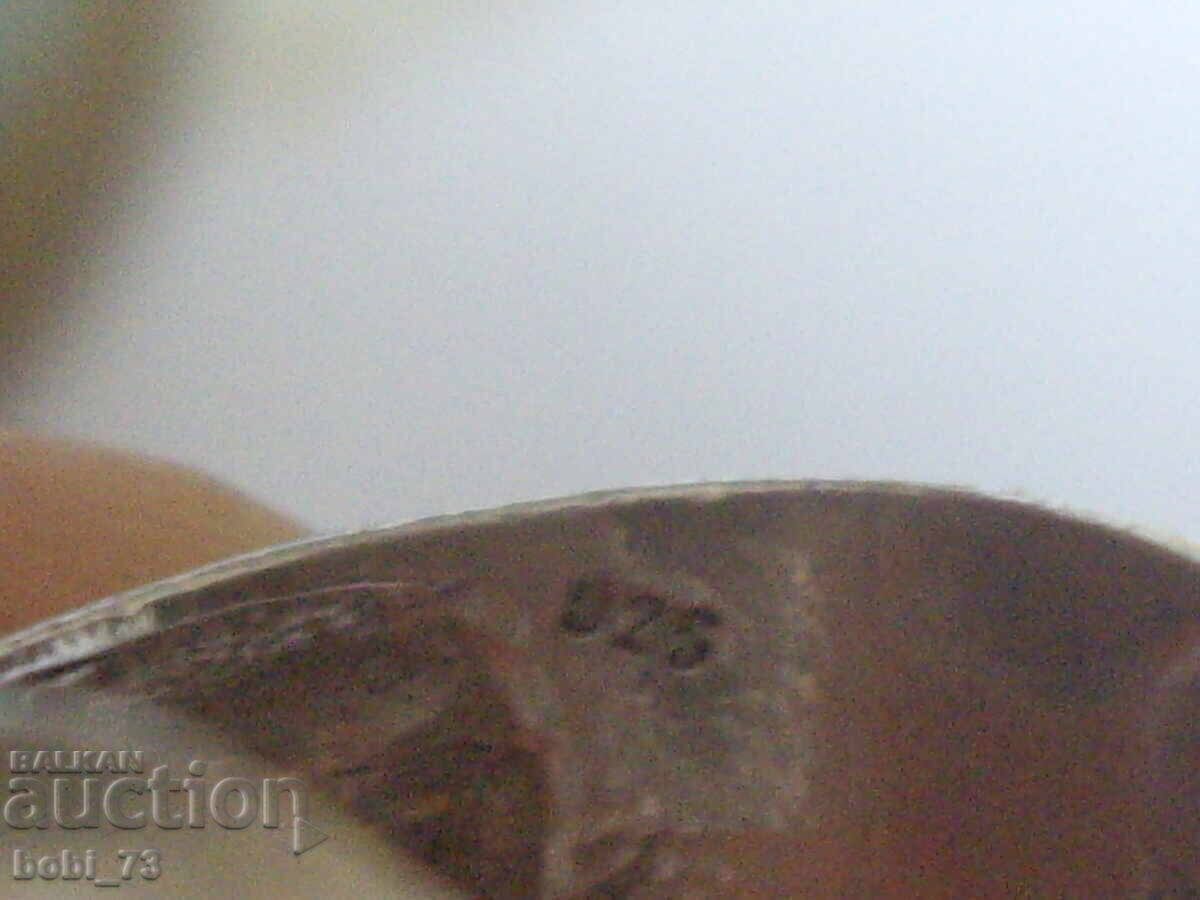 Auction  Very beautiful and interesting silver ring