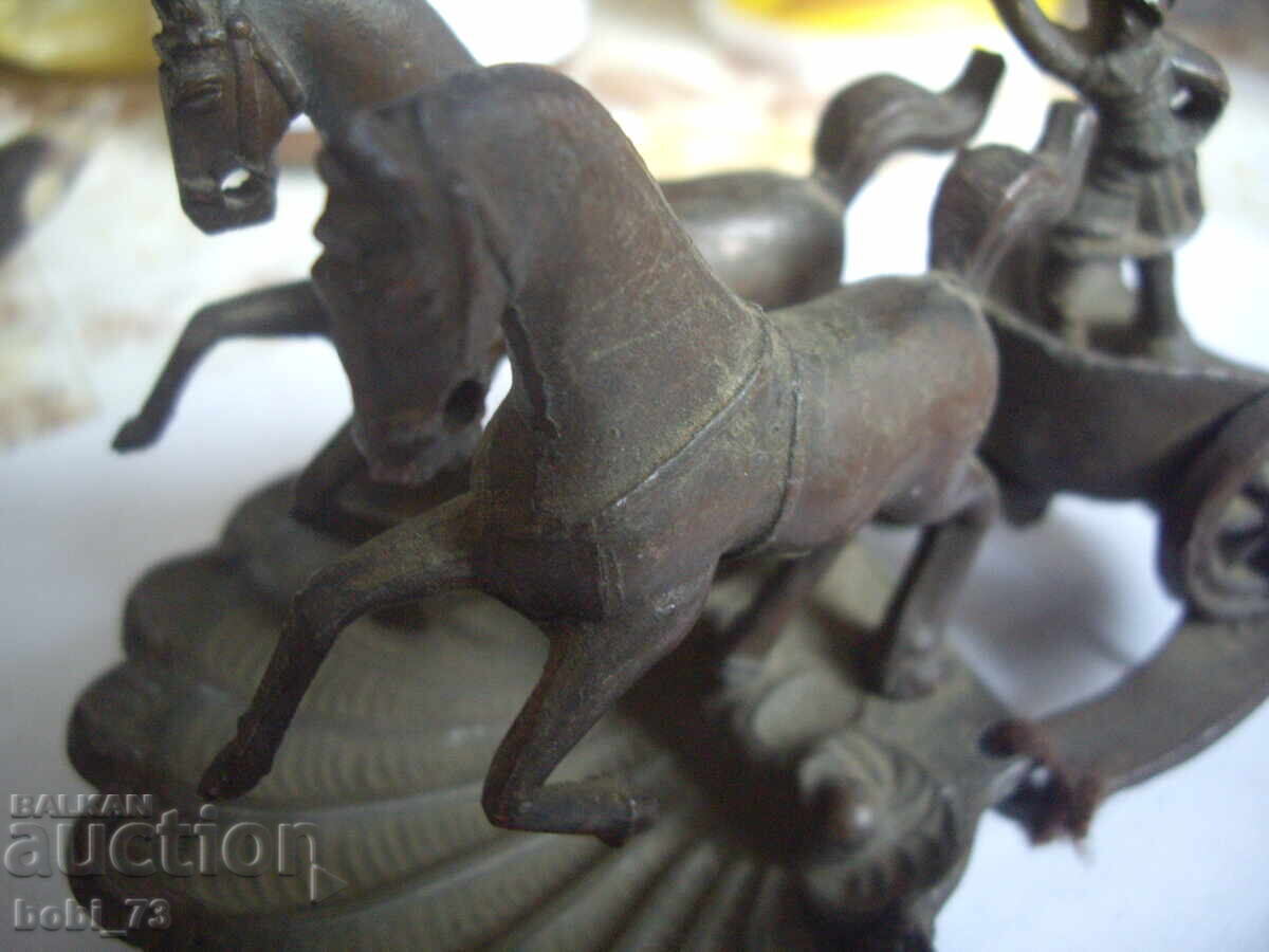 Căruță metalică cu preț 100.00 BGN | € 51.13 Căruță metalică cu preț 100.00 BGN | € 51.13