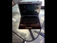 Laptop Toshiba, fier vechi electronic