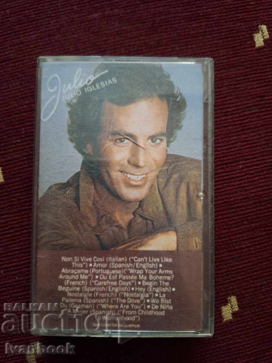 Audio cassette - Julio Iglesias
