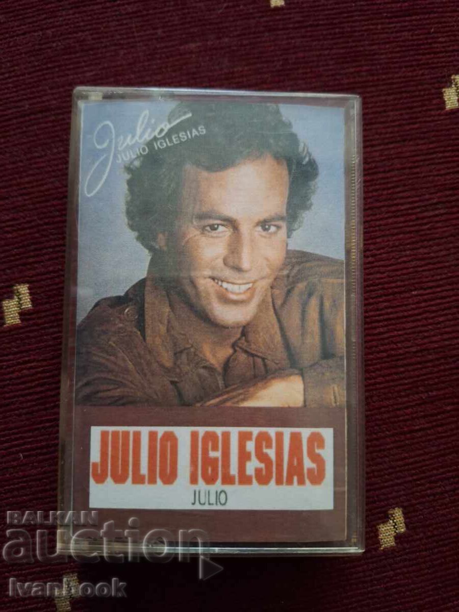 Audio cassette - Julio Iglesias