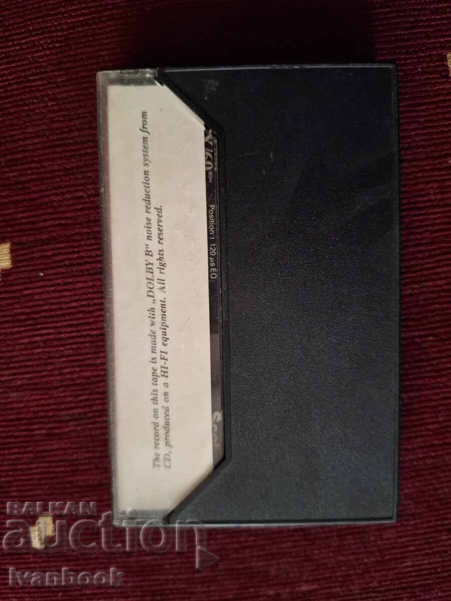 Auction  Audio cassette - Julio Iglesias