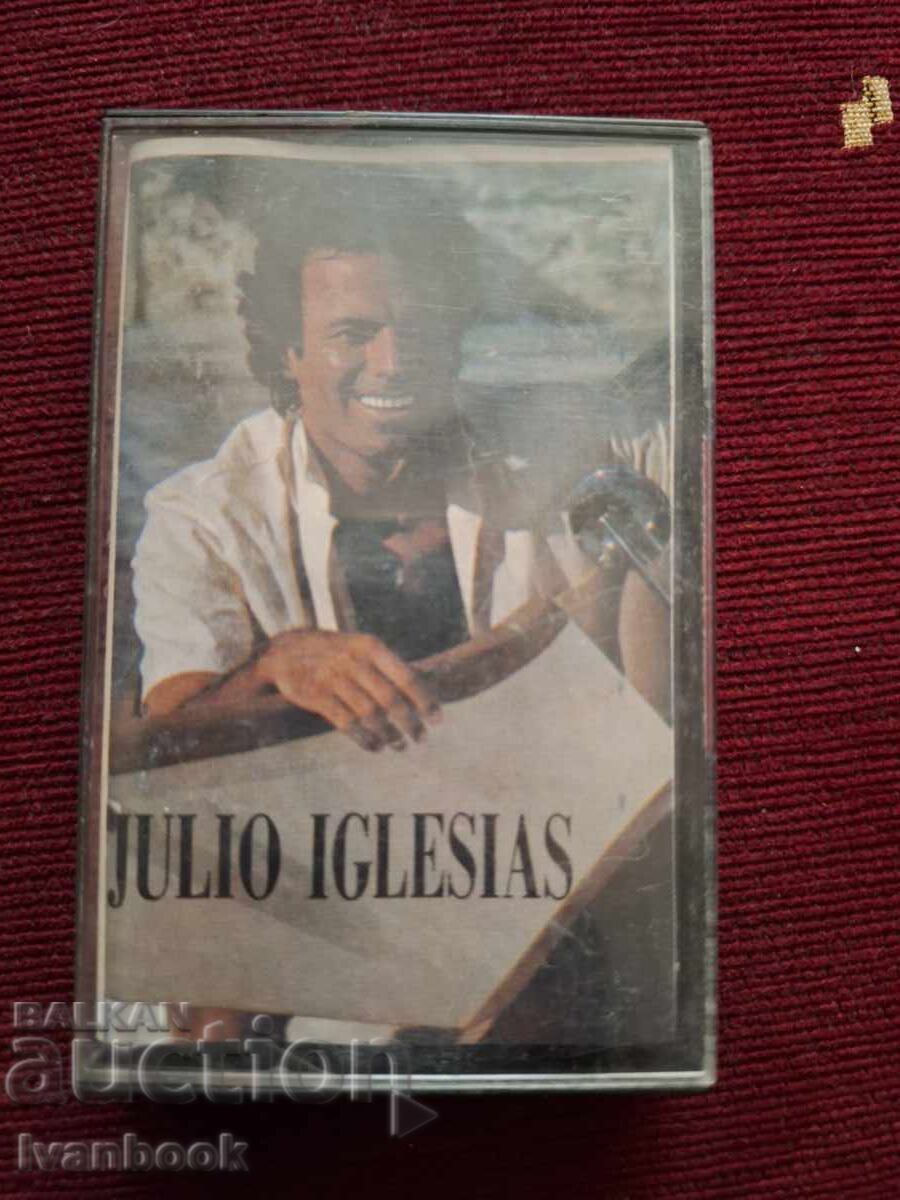 Audio cassette - Julio Iglesias