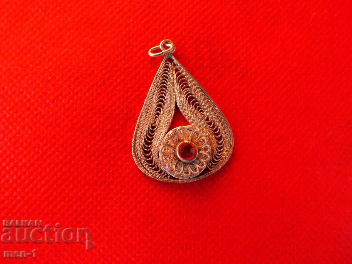 Παλιό μενταγιόν φιλιγκράν μετάλλιο φιλιγκράν Παλιό μενταγιόν φιλιγκράν μετάλλιο φιλιγκράν