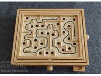 Wooden labyrinth game, excellent