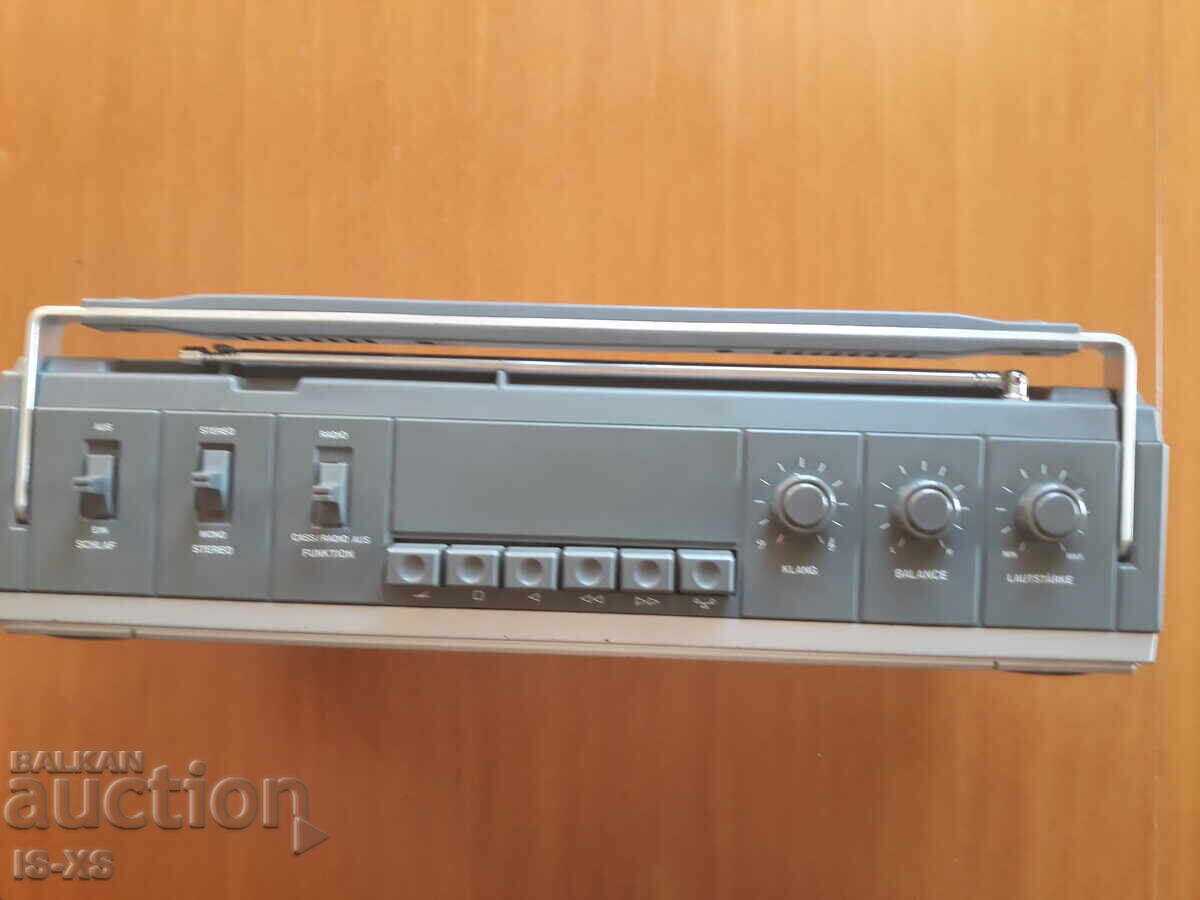 Delivery of Stereo radio cassette recorder UNIVERSUM CTR 1541 Delivery of Stereo radio cassette recorder UNIVERSUM CTR 1541