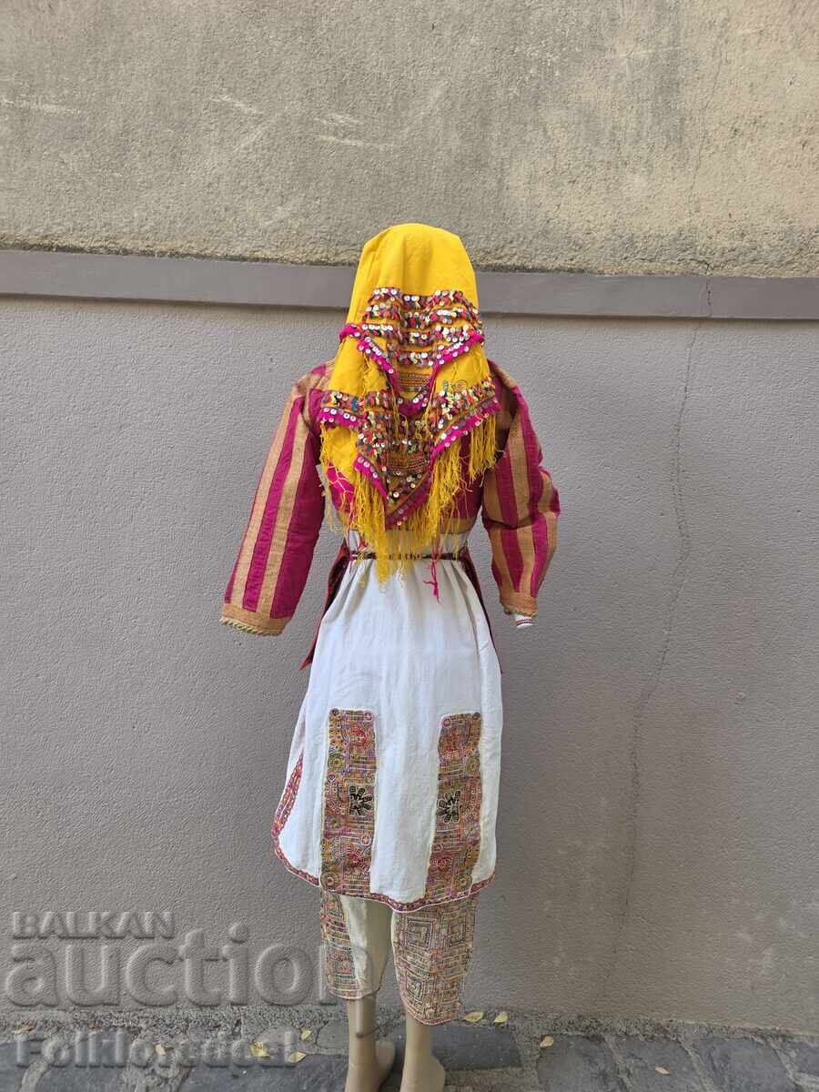 Auction Complete and rare Yuruk female costume Auction Complete and rare Yuruk female costume