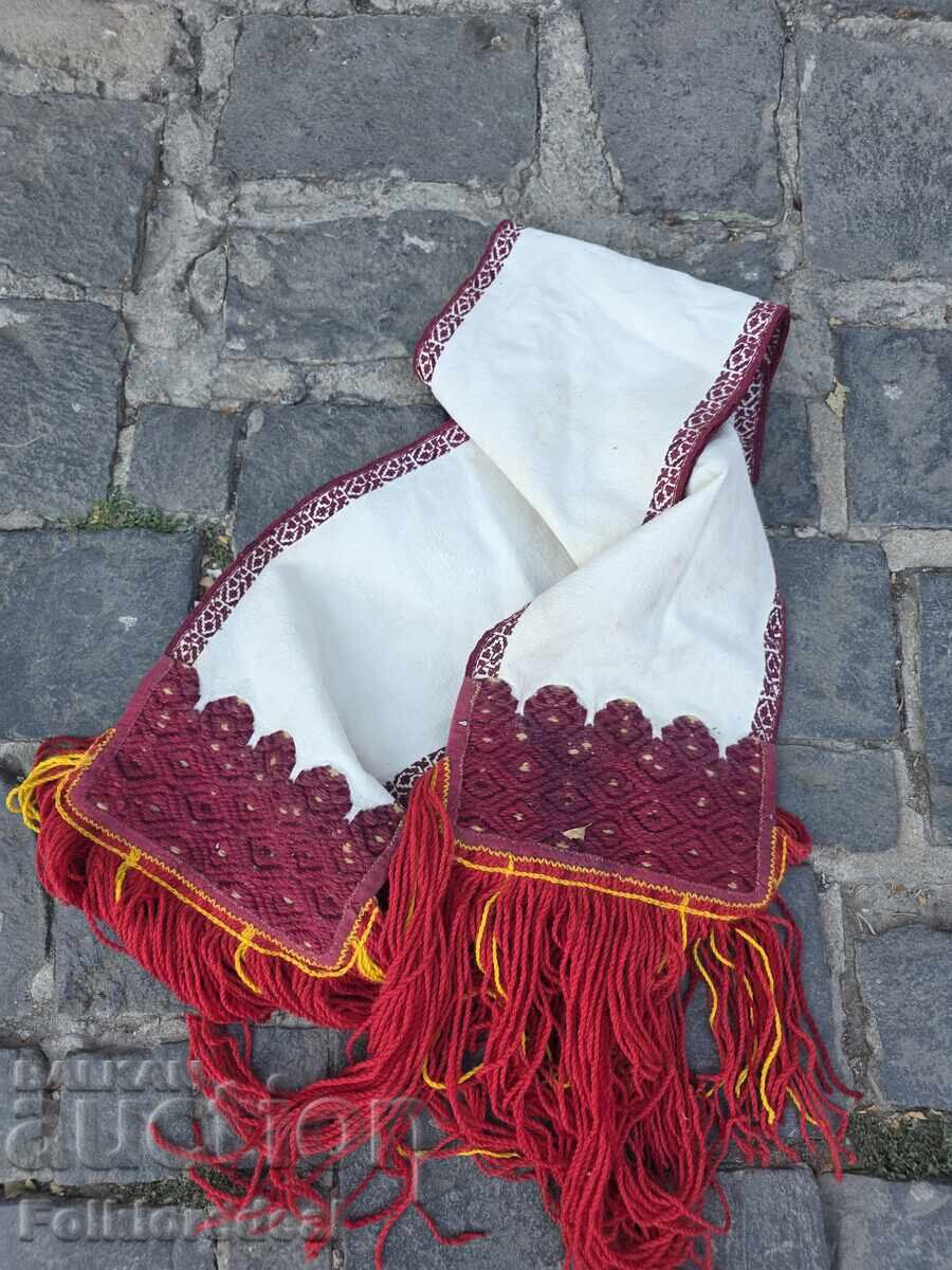 Обруз, марама за глава, од Мариовска женска носија