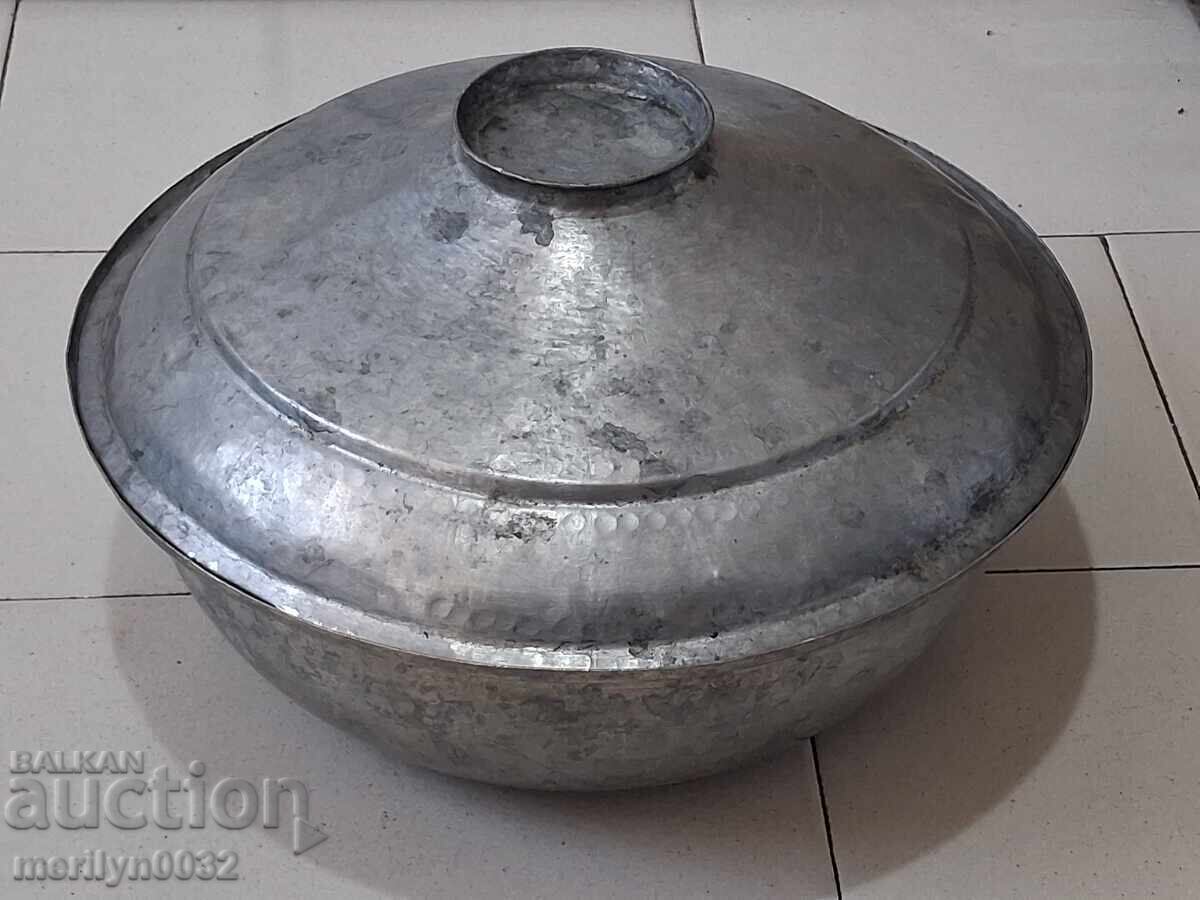 Oală de cupru cu capac, vas de cupru, cazan, basan cu preț 123.00 BGN | € 62.89