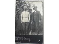 Soldat și familie 1943