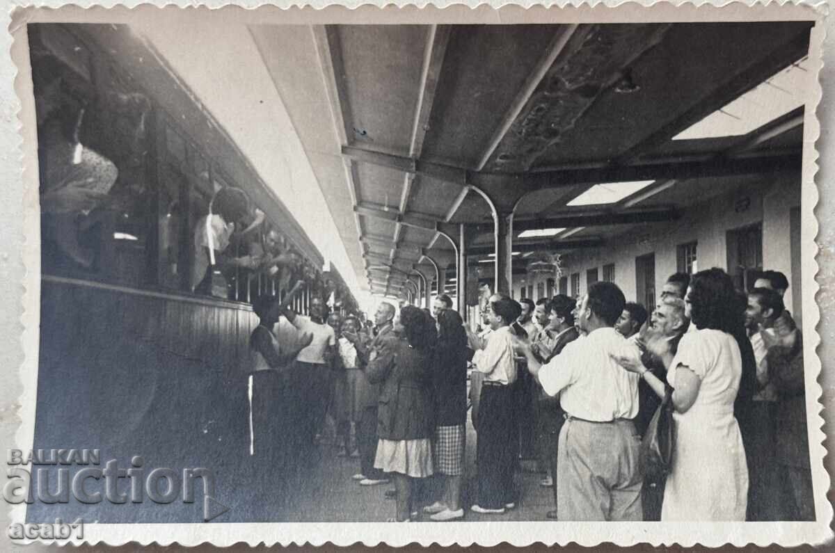 Varna Gara - Întâlnire cu Colectivul Varna Gara - Întâlnire cu Colectivul