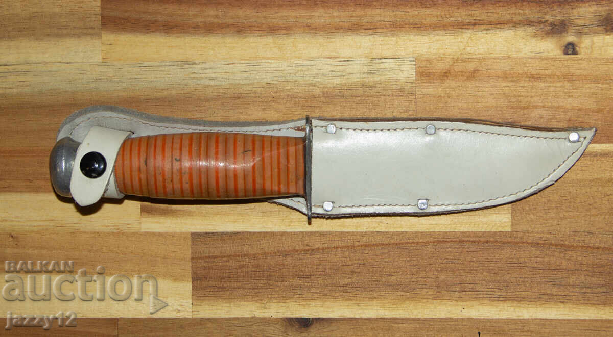 Auction  Old tourist/hunting knife with sheath