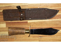 Στιβαρό κυνηγετικό μαχαίρι με λαβή από κέρατο