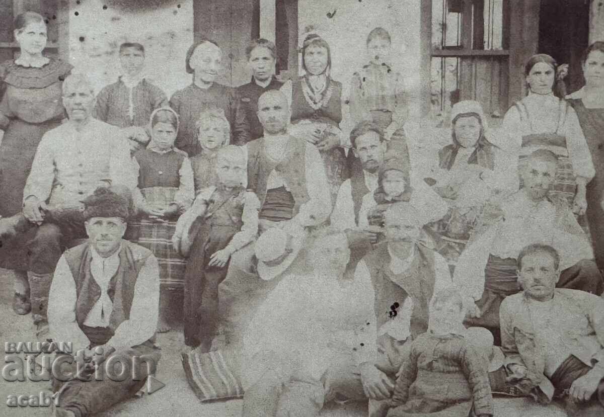 Сливенско Семейство с. Джиново