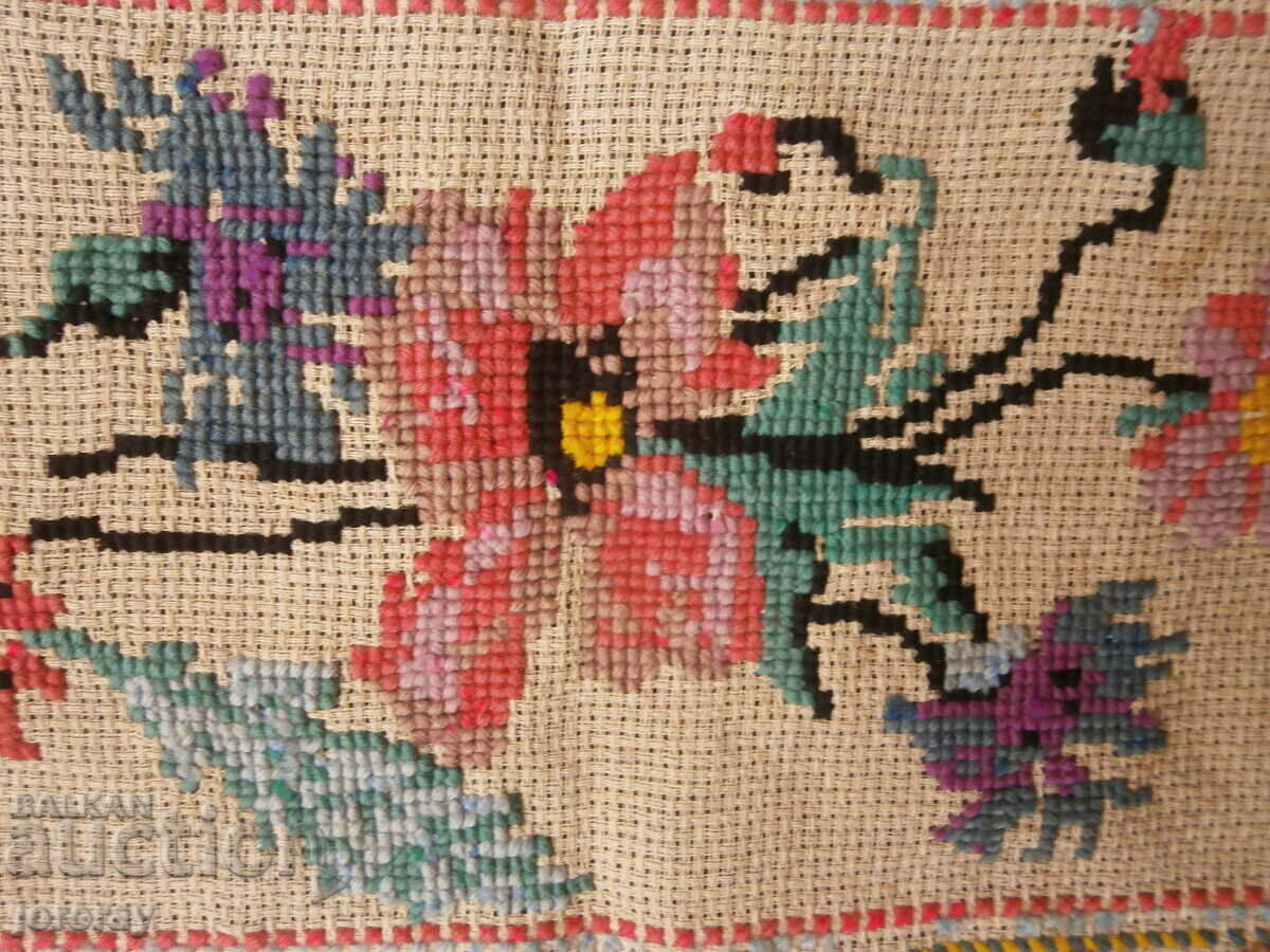 Χαλί από μαλλί Παναμά με τιμή 20.00 BGN | € 10.23 Χαλί από μαλλί Παναμά με τιμή 20.00 BGN | € 10.23