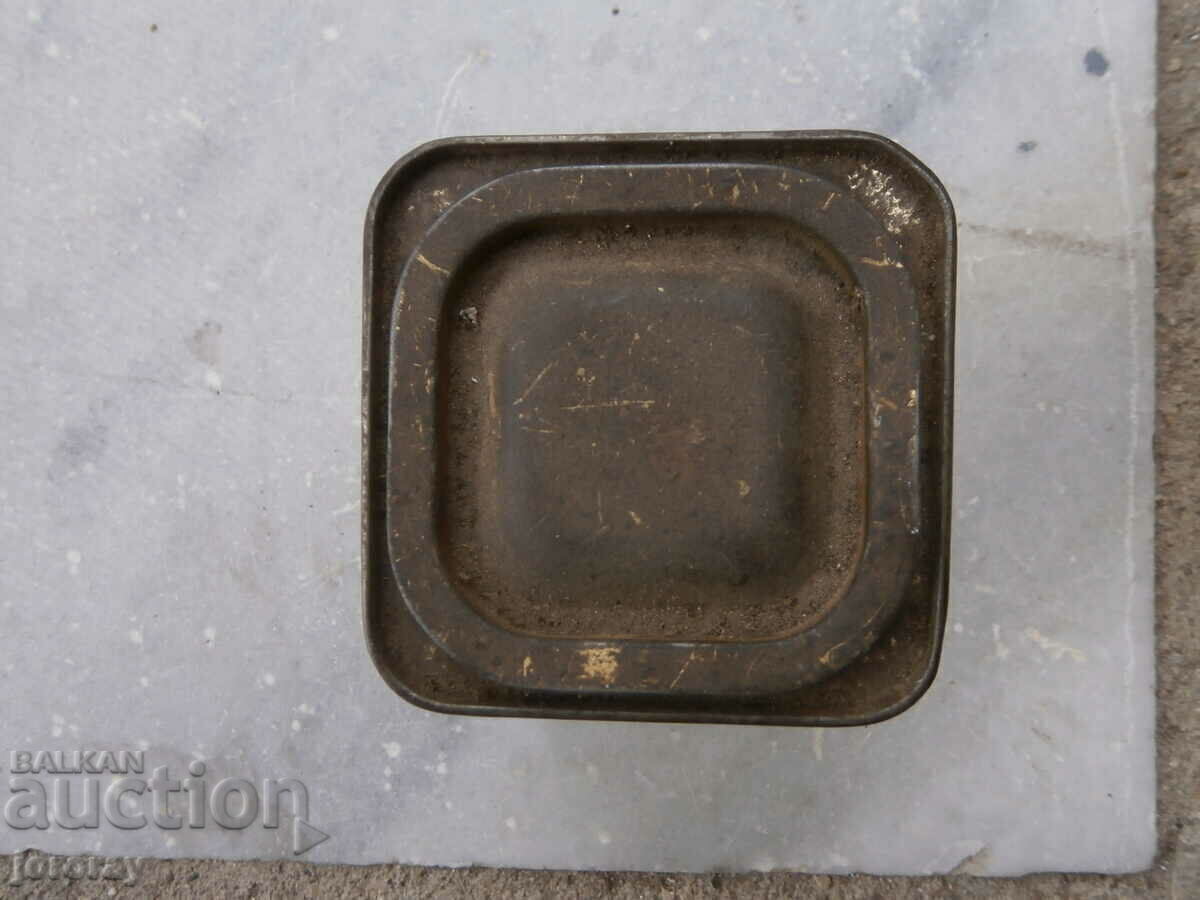 Auction  Old metal box