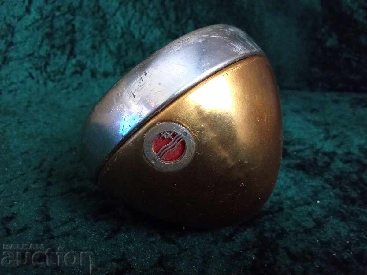 From 1950s Philips Philidyne Bicycle Headlight with price 50.00 BGN | € 25.56 From 1950s Philips Philidyne Bicycle Headlight with price 50.00 BGN | € 25.56