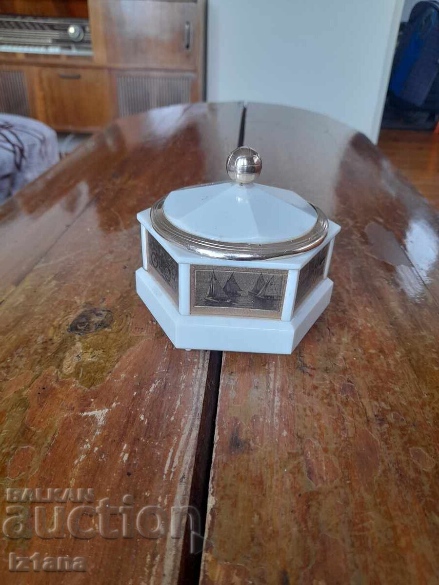 Old music box for jewelry