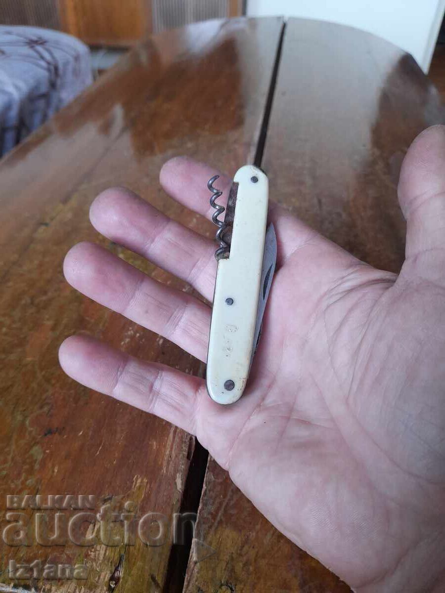 Cuțit de buzunar vechi, lamă, lamă cu preț 38.00 BGN | € 19.43 Cuțit de buzunar vechi, lamă, lamă cu preț 38.00 BGN | € 19.43