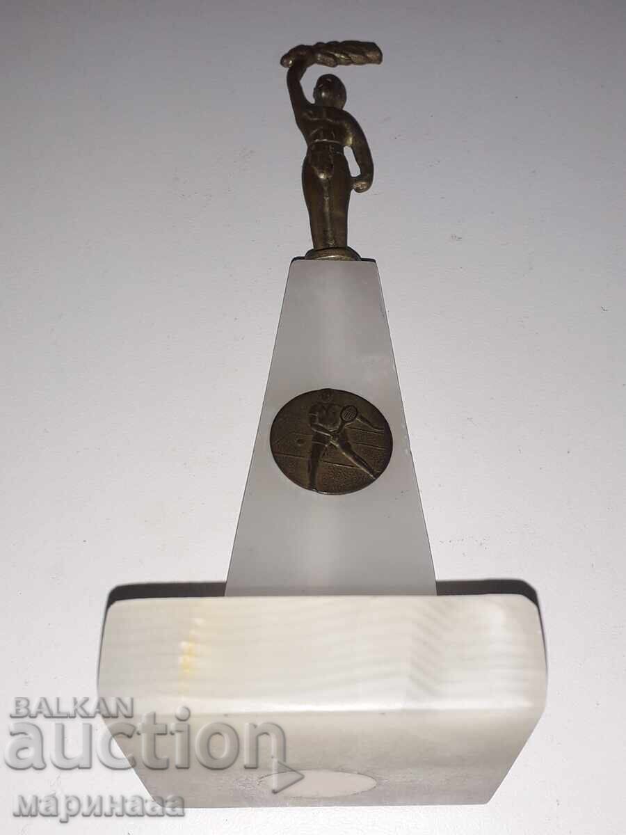 CUP. AWARD. BRASS, ONYX - 6