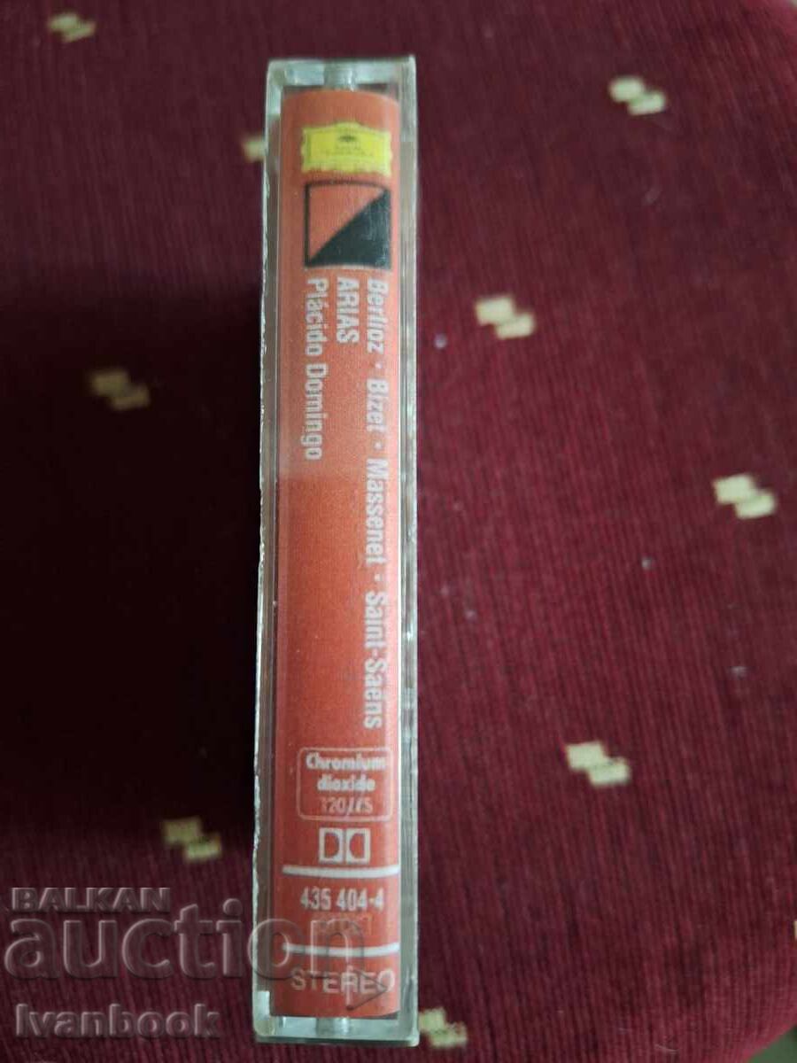 Caseta audio - Placido Domingo cu preț 3.00 BGN | € 1.53