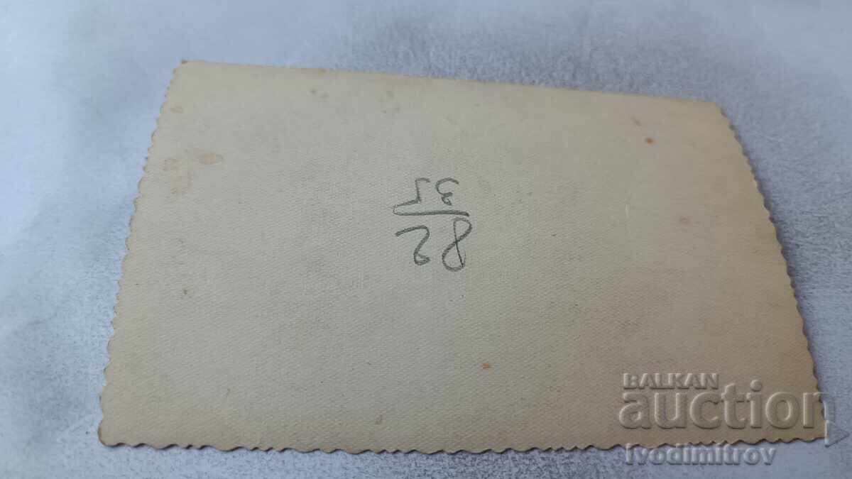 Снимка София Мъже жени и момче на улицата с цена 1.85 лв. | € 0.95