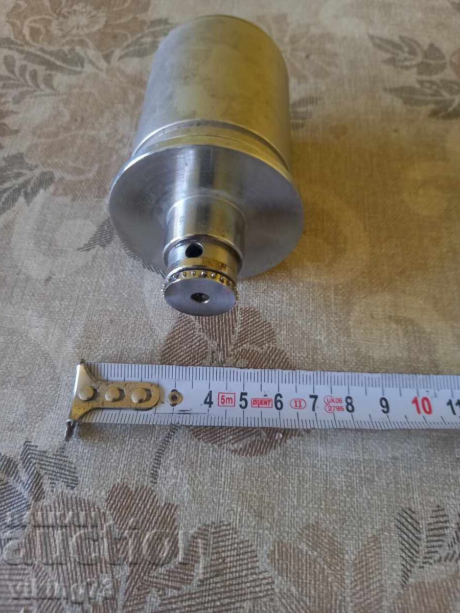 Electric motor 9929 with price 10.00 BGN | € 5.11