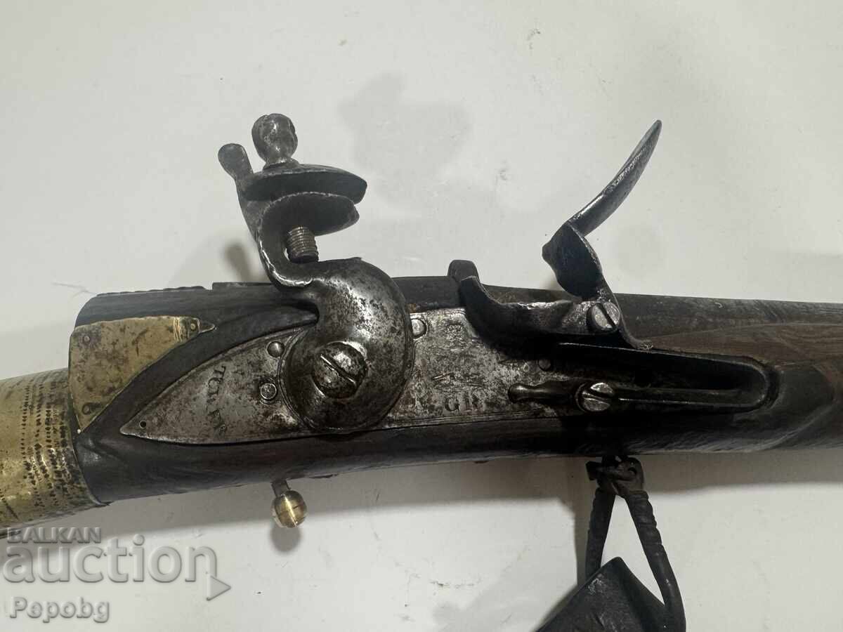 Old flintlock rifle with price 1900.00 BGN | € 971.45