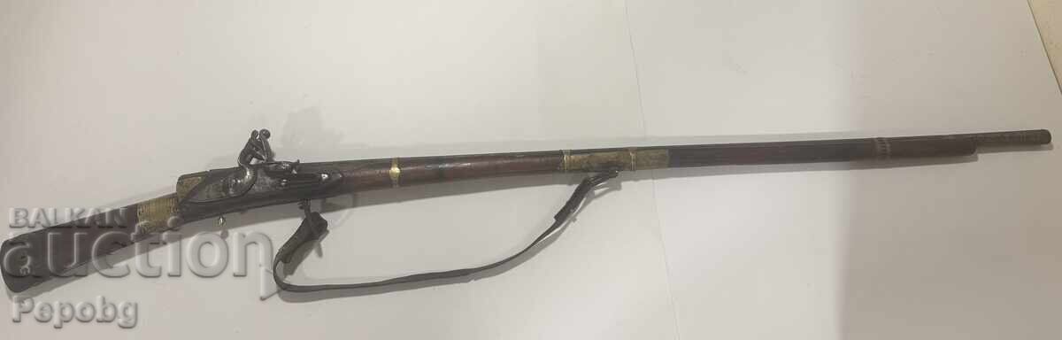 Old flintlock rifle