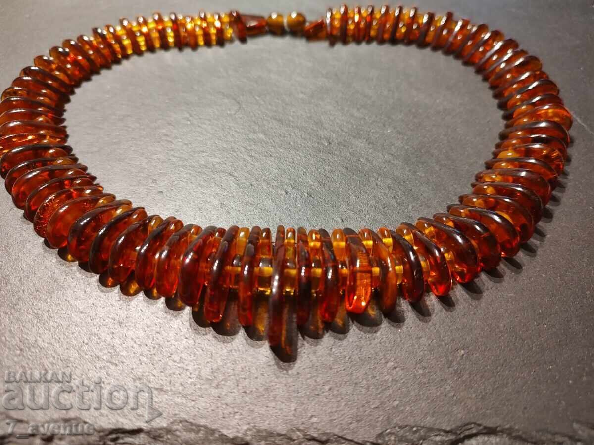 Γκέρνταν, παλαιό κόσμημα από Κεχριμπάρι 23.09.25 με τιμή 299.00 BGN | € 152.88