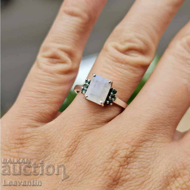 Silver ring with Moonstone with price 86.00 BGN | € 43.97 Silver ring with Moonstone with price 86.00 BGN | € 43.97