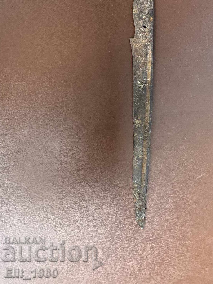 Σταθερό μαχαίρι (ποιμενικό) με τιμή € 12.78 | 25.00 BGN Σταθερό μαχαίρι (ποιμενικό) με τιμή € 12.78 | 25.00 BGN