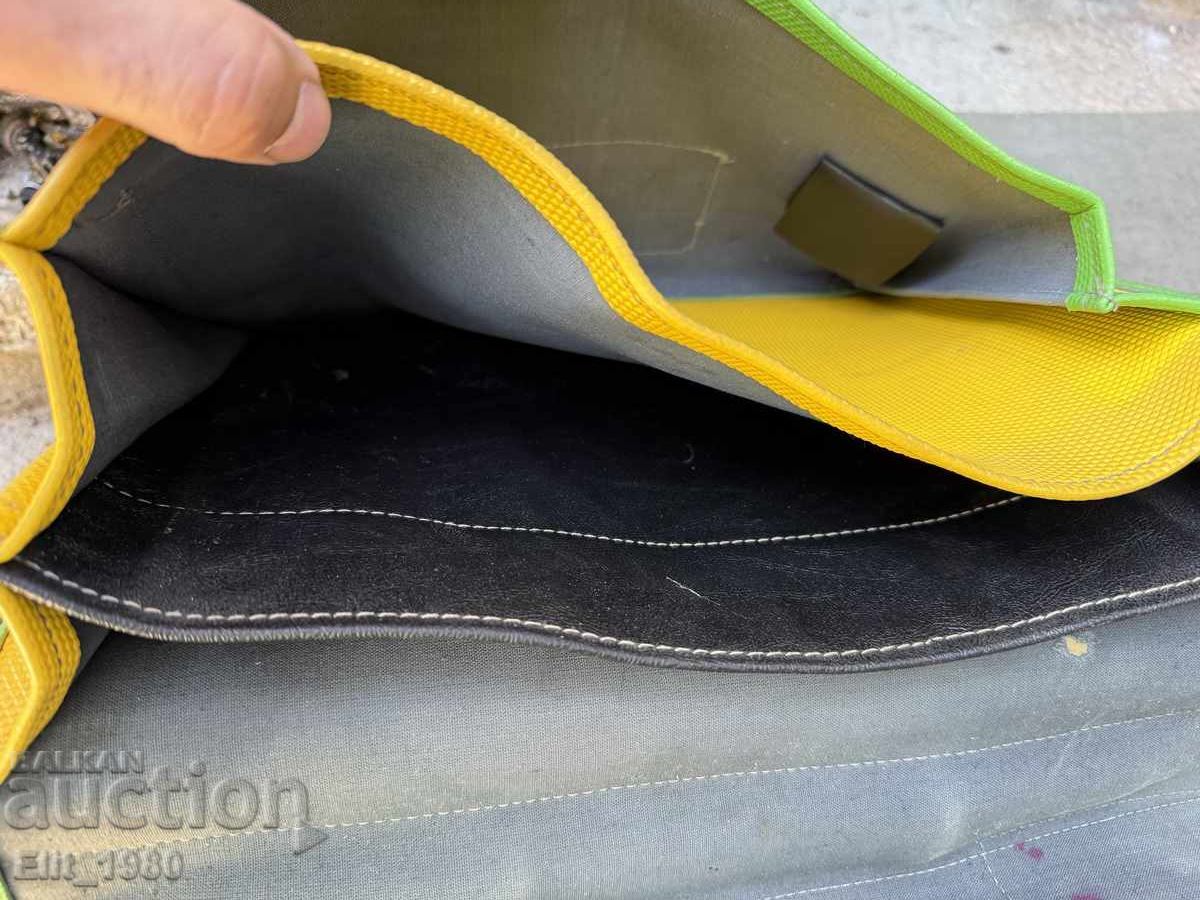 Δημοπρασία Τσάντα σχολική σοσιαλισμού