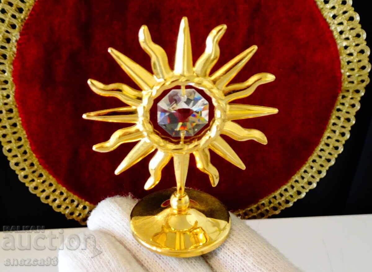 Επιχρυσωμένο Φιγούρα Ήλιος με Κρύσταλλο Bohemia της Crystocraft με τιμή 19.00 BGN | € 9.71 Επιχρυσωμένο Φιγούρα Ήλιος με Κρύσταλλο Bohemia της Crystocraft με τιμή 19.00 BGN | € 9.71