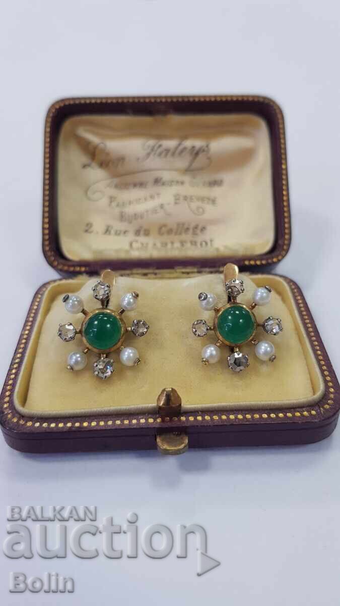 Редки златни обеци с диаманти - Европа - 20. век с кутия с цена 2200.00 лв. | € 1124.84 Редки златни обеци с диаманти - Европа - 20. век с кутия с цена 2200.00 лв. | € 1124.84