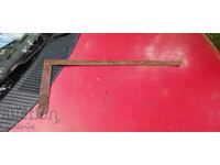 Unghi drept de tâmplărie vechi